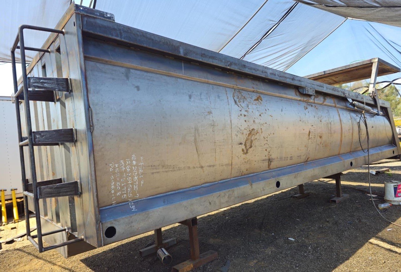 Custom dump truck body fabrication by The Welding Brothers, Perris CA